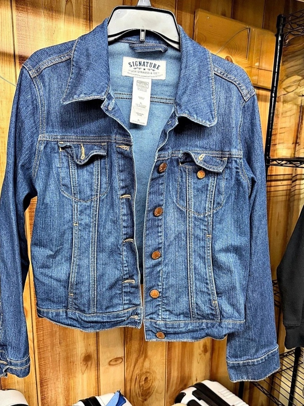 Signature by Levi Strauss & Co. Signature Denim Jacket. Denim Jacket Blue XL